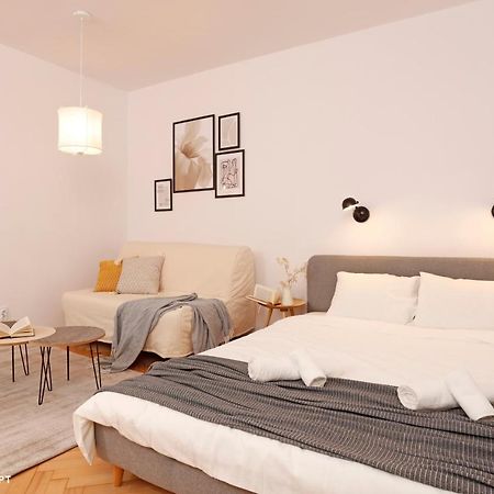 The Pearl Of Drumul Taberei + Netflix Bukarest Exterior foto